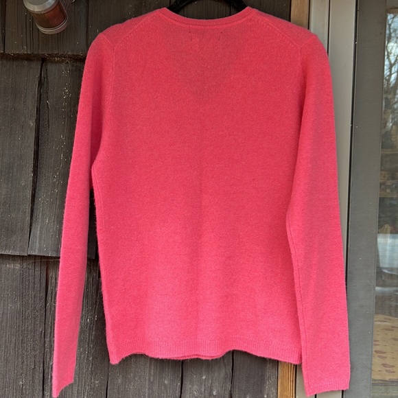 NWT TAHARI Pure Luxe 100% Cashmere V Neck Sweater. Pink, size Medium - Picture 11 of 12
